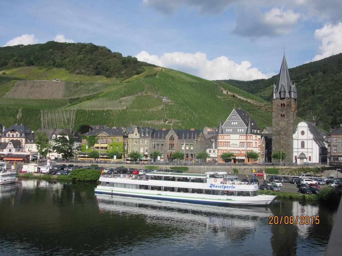 Ferienwohnung "Edeltrud Deluxe Moselblick" Bernkastel-Kues Exterior photo